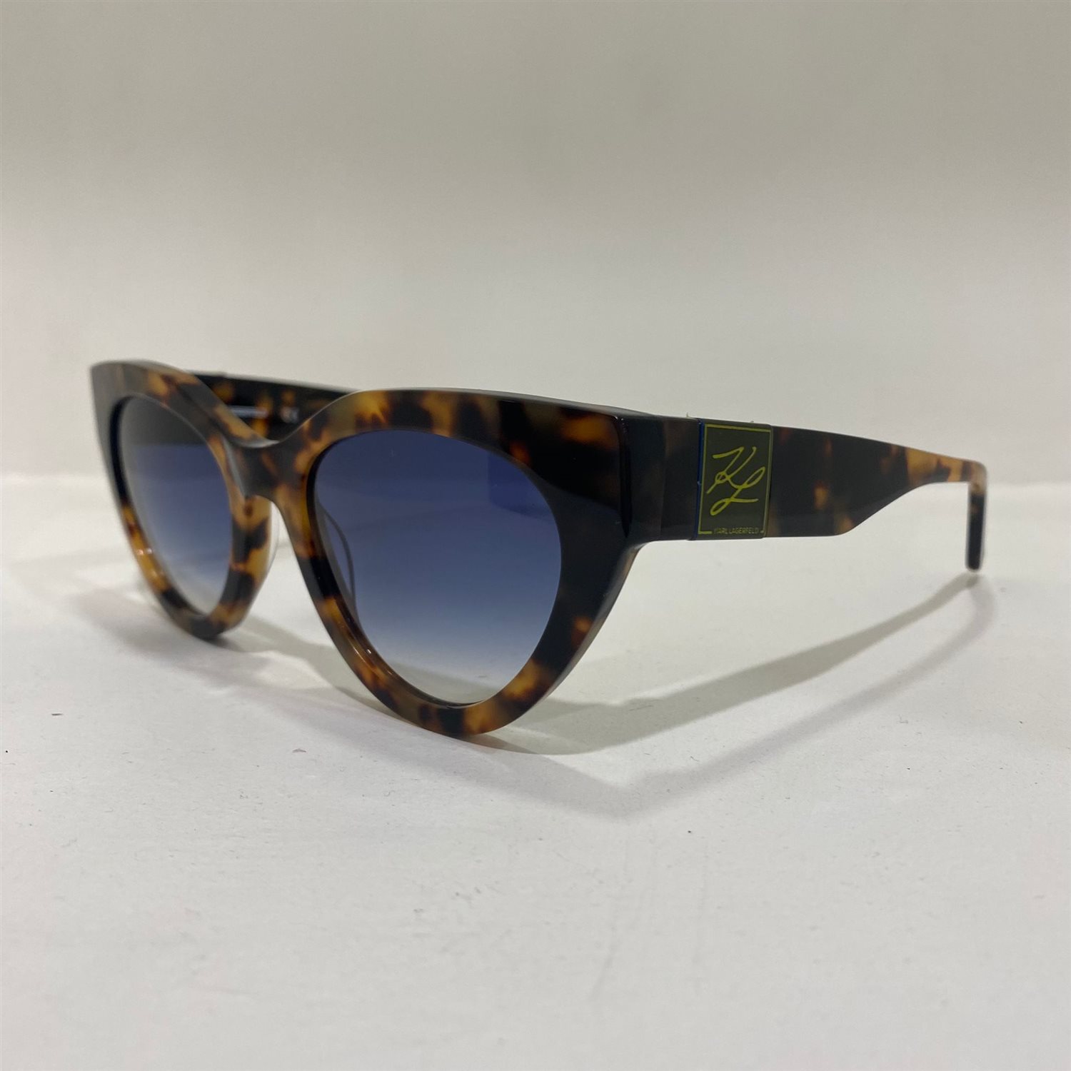 Oiritaly Occhiali da sole Donna Karl Lagerfeld KL6047S 46673215 TORTOISE52